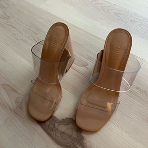 Victorie high block nude sandal, with clear straps